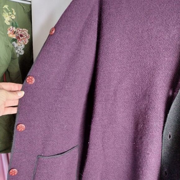 Indigenous designs wool jacket - Picture 4 of 7